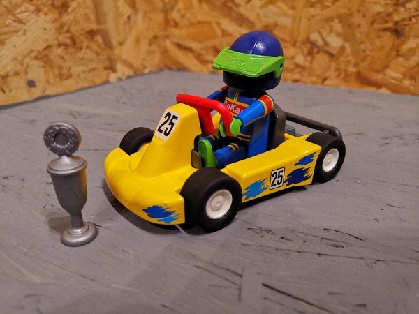 Playmobil Go-Kart gelb mit Figur & Pokal
