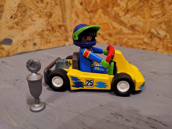 Playmobil Go-Kart gelb mit Figur & Pokal