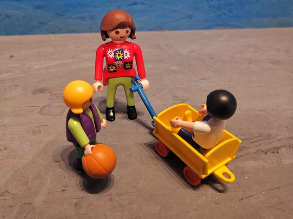 Playmobil Mama & Bollerwagen & 2 Kinder & Basketball