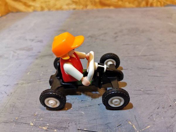 Playmobil Kind mit Gokart