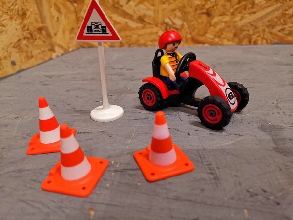 Playmobil Kind mit Racing-Kart 70428 vollständig