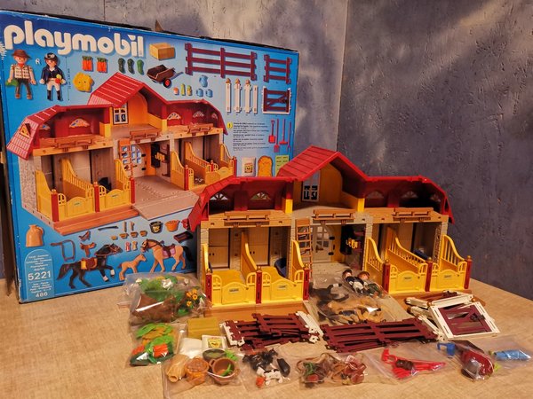 Playmobil 5221 Grosser Reiterhof mit Paddocks vollständig