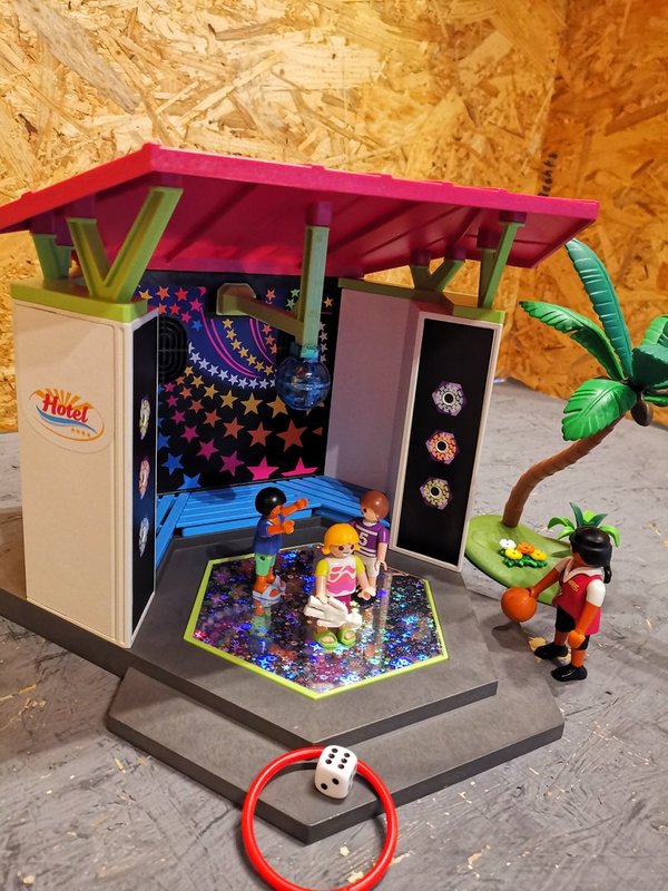 Playmobil Kids Club Disco mit Wende-Tanzfläche, Licht & Sound 5266-A