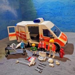 Playmobil 6685 Krankenwagen  mit Licht und Sound vollständig