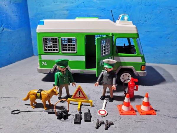 Playmobil Polizei-Mannschaftswagen 3160 vollständig